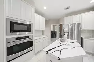 5510 Deerbourne Chase Dr, Sugar Land, TX 77479 - Photo 14