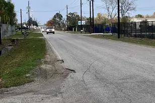 1916 Gault Rd, Houston, TX 77039 - Photo 8