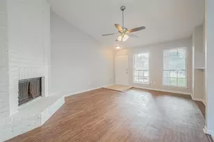 11203 Pender Ln, Houston, TX 77477 - Photo 2