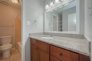 11203 Pender Ln, Houston, TX 77477 - Photo 6