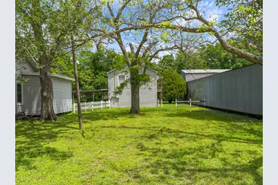 9115 Main Street, Needville, TX 77461 - Photo 14