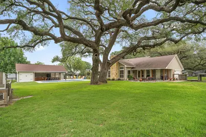 618 S Hudson Street, Flatonia, TX 78941 - Photo 2