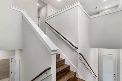 602 Thornton Road #A, Houston, TX 77018 - Photo 2