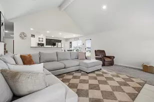 2102 Wikiup St, Dickinson, TX 77539 - Photo 6
