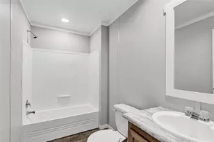 732 Lake Camelot Cir, Ivanhoe, TX 75979 - Photo 14