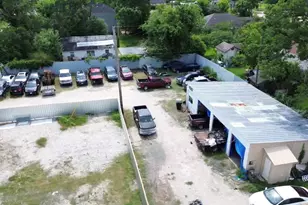 9205 Mesa Dr, Houston, TX 77028 - Photo 12