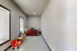 9205 Mesa Dr, Houston, TX 77028 - Photo 16