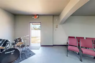 9205 Mesa Dr, Houston, TX 77028 - Photo 26