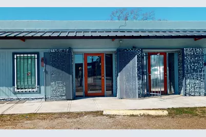 9205 Mesa Drive, Houston, TX 77028 - Photo 6