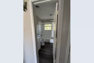 7339 Eisenhower Road, Houston, TX 77033 - Photo 8