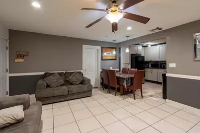 6817 Kassarine Pass, Houston, TX 77033 - Photo 4