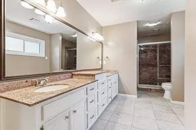 508 Williamsburg Circle, Friendswood, TX 77546 - Photo 18