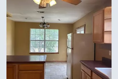 408 Ruth Street, Kerrville, TX 78028 - Photo 6