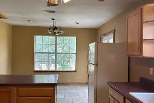 408 Ruth St, Kerrville, TX 78028 - Photo 6