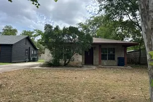 408 Ruth St, Kerrville, TX 78028 - Photo 1