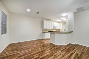 75 Summer Haze Cir, The Woodlands, TX 77382 - Photo 4