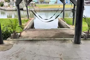 1571 Blue Water Dr, Freeport, TX 77541 - Photo 14