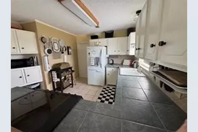 1571 Blue Water Drive, Freeport, TX 77541 - Photo 16