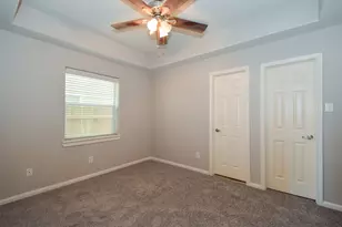 1141 W 24th St, Houston, TX 77008 - Photo 4