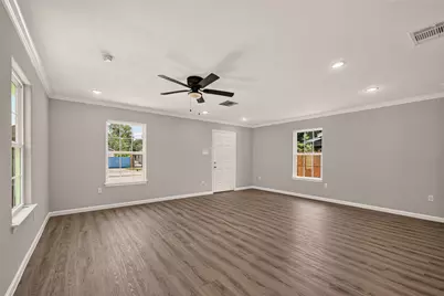 7414 S Hall Street, Houston, TX 77028 - Photo 6