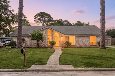 5923 Pebble Springs Drive, Houston, TX 77066 - Photo 1