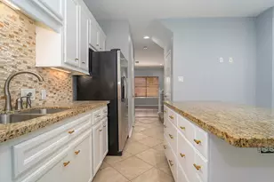 2052 Glencove Dr, Seabrook, TX 77586 - Photo 12