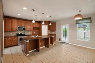 50 N Spinning Wheel Cir, The Woodlands, TX 77382 - Photo 8