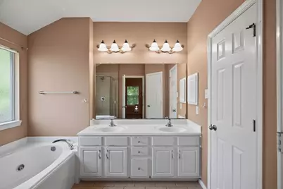 50 N Spinning Wheel Circle, The Woodlands, TX 77382 - Photo 20