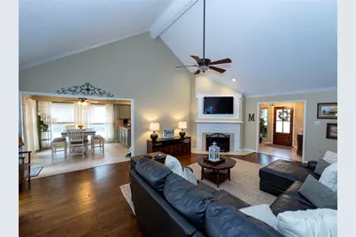 2107 Lakeway Drive, League City, TX 77573 - Photo 12