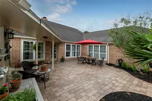 2107 Lakeway Dr, League City, TX 77573 - Photo 2