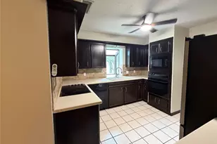 27014 S Pyeatt Ln, Conroe, TX 77385 - Photo 4