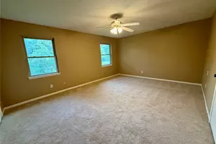 27014 S Pyeatt Ln, Conroe, TX 77385 - Photo 14