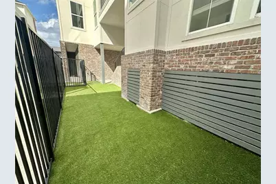 1142 W 16th Street, Houston, TX 77008 - Photo 2