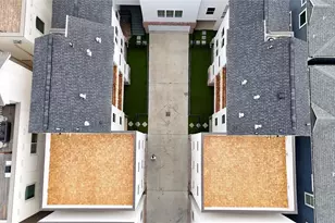 1142 W 16th St, Houston, TX 77008 - Photo 4