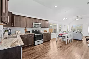 117 Dove Ct, Navasota, TX 77868 - Photo 10