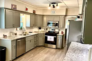 216 S William Barnett Ave, Cleveland, TX 77327 - Photo 10