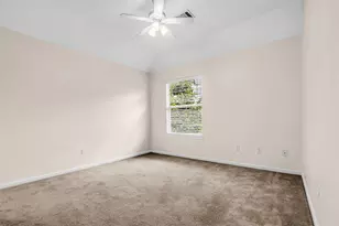 9502 Bending Willow Ln, Houston, TX 77064 - Photo 18