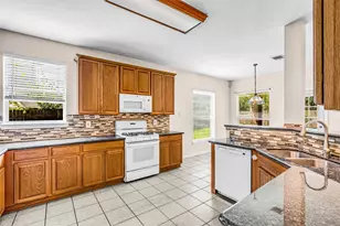 9502 Bending Willow Ln, Houston, TX 77064 - Photo 8
