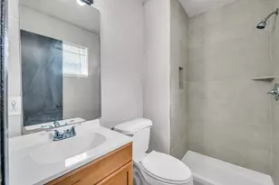 10902 Jutland Rd, Houston, TX 77048 - Photo 8