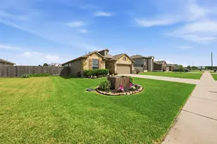 213 White Wing Ln, Sealy, TX 77474 - Photo 24
