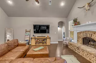 209 Mandavilla Wy, Lumberton, TX 77657 - Photo 10