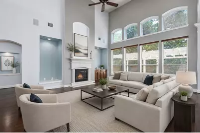 27 N Arrow Canyon Circle, The Woodlands, TX 77389 - Photo 2