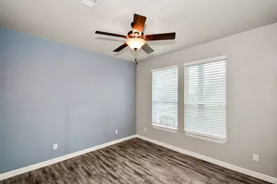 155 Horse Shoe Trail, Angleton, TX 77515 - Photo 26