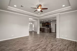 155 Horse Shoe Trail, Angleton, TX 77515 - Photo 14