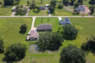 155 Horse Shoe Trail, Angleton, TX 77515 - Photo 40