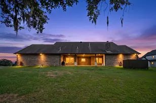 155 Horse Shoe Trail, Angleton, TX 77515 - Photo 48