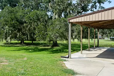 155 Horse Shoe Trail, Angleton, TX 77515 - Photo 36