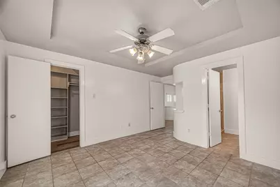 5941 South Loop E #104, Houston, TX 77033 - Photo 8