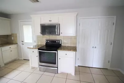 6610 Loma Vista Street #A, Houston, TX 77085 - Photo 10