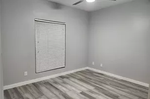 6500 Harbor Town Dr, Houston, TX 77036 - Photo 14
